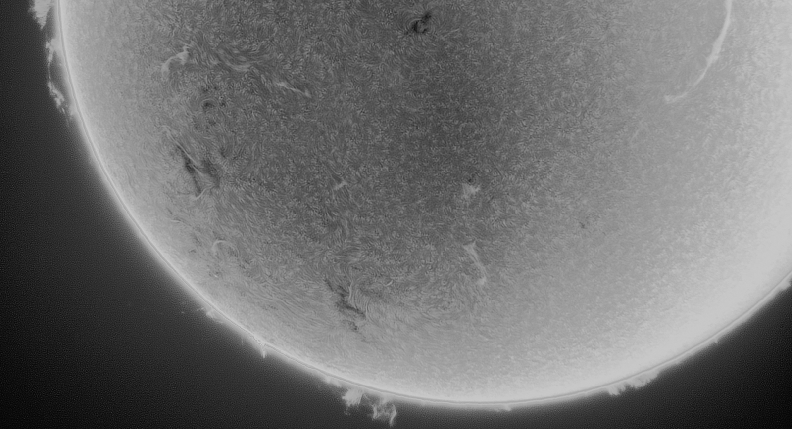 solar observation and photography in Whitelight and H-alpha by Lucas Gatsas